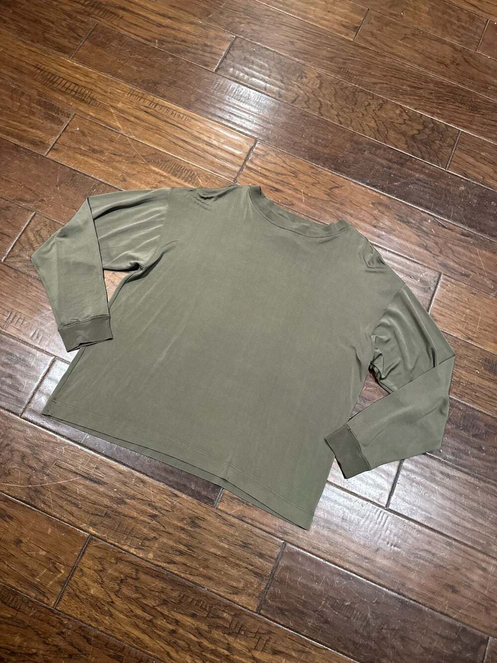 Jennifer L. 100%‎ Silk Long Sleeve Crew Neck Shirt Olive Green Size M